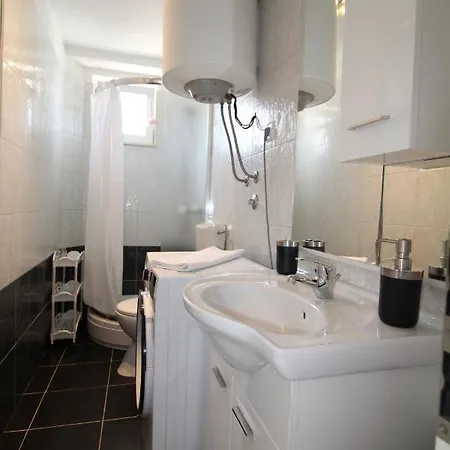 Apartment Matijas, 3 Bedroom Apt With Terrace And Parking Split Exterior photo